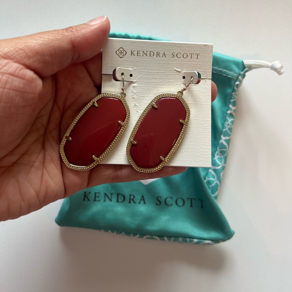 Burgundy Kendra Scott necklaces